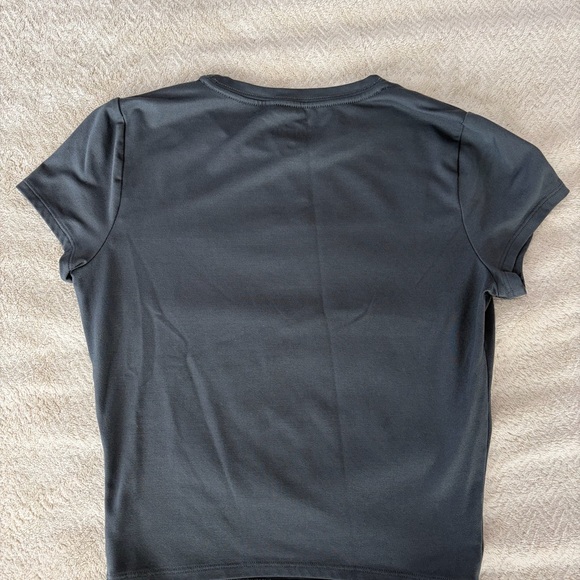 Hollister Women's Dark Gray Crewneck Tee - Picture 2 of 3